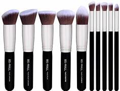 makeup brushes 